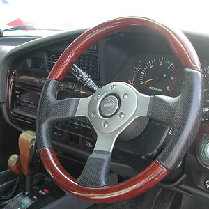 Steeringwheel001.jpg
