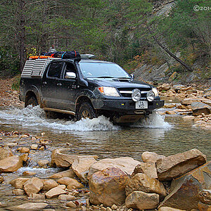 hilux25.jpg