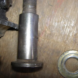 lc-idler-old-bolt.jpg