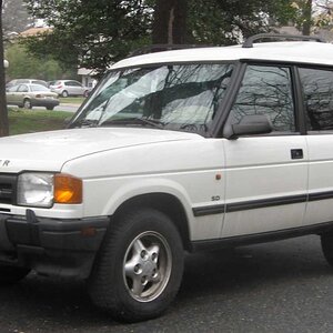 Land_Rover_Discovery_Series_I.jpg