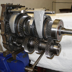ians%20gearbox%20rebuid%20014.JPG