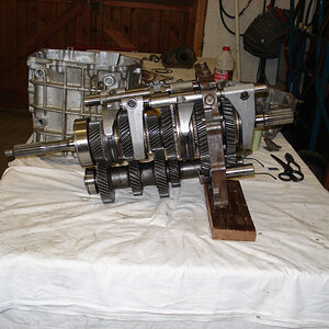 ians%20gearbox%20rebuid%20020.JPG