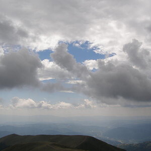 15853075ue.jpg