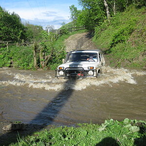18517609lq.jpg