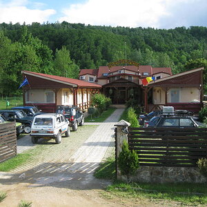 18518214dm.jpg