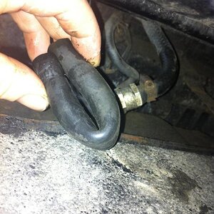 FuelTankhosetrimmed_zpsc449211c.jpg