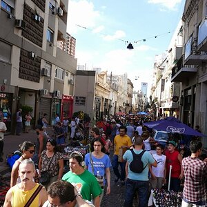 buenos-aires-strassenmarkt.JPG