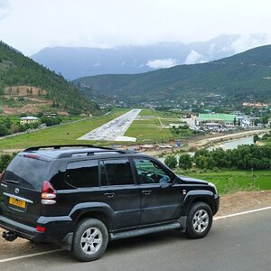 Paro Airport 1.jpg