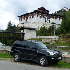 Paro Dzong.jpg