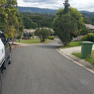100 series ute.jpg