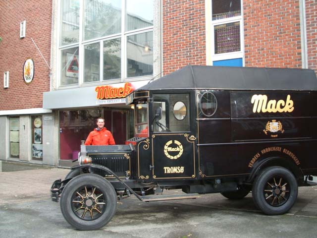 059Mack_brewery.jpg