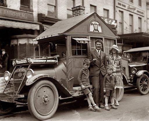 1928 Dodge Cabin Camper.jpg