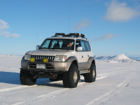 4x4-snow-and-ice-birgirs-landcruiser_zps78ebecdc.jpg