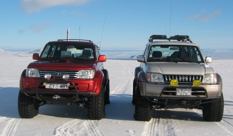 4x4-snow-and-ice-landcruisers_zpscbddb78f.jpg