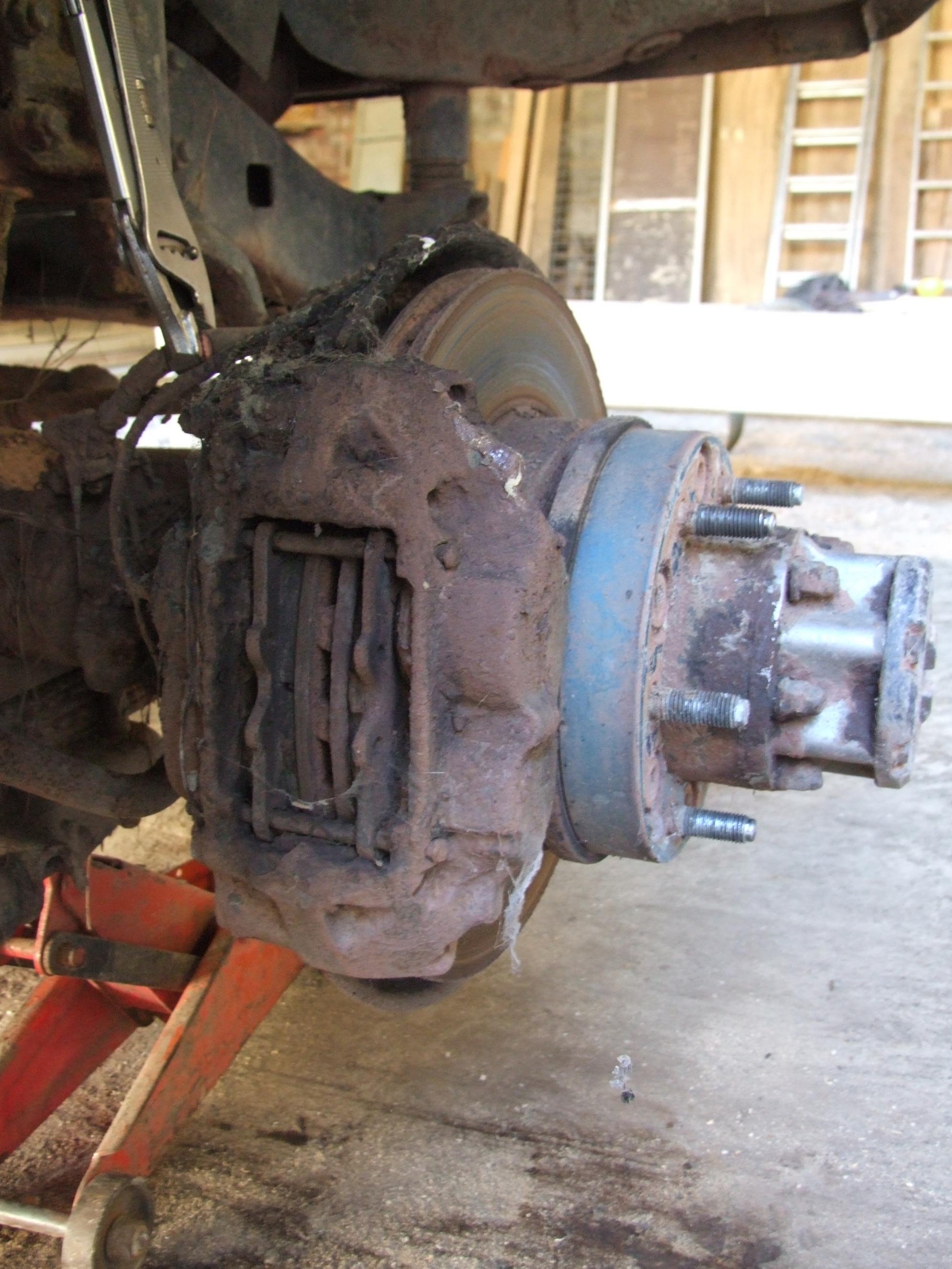 60 front calipers 002.jpg