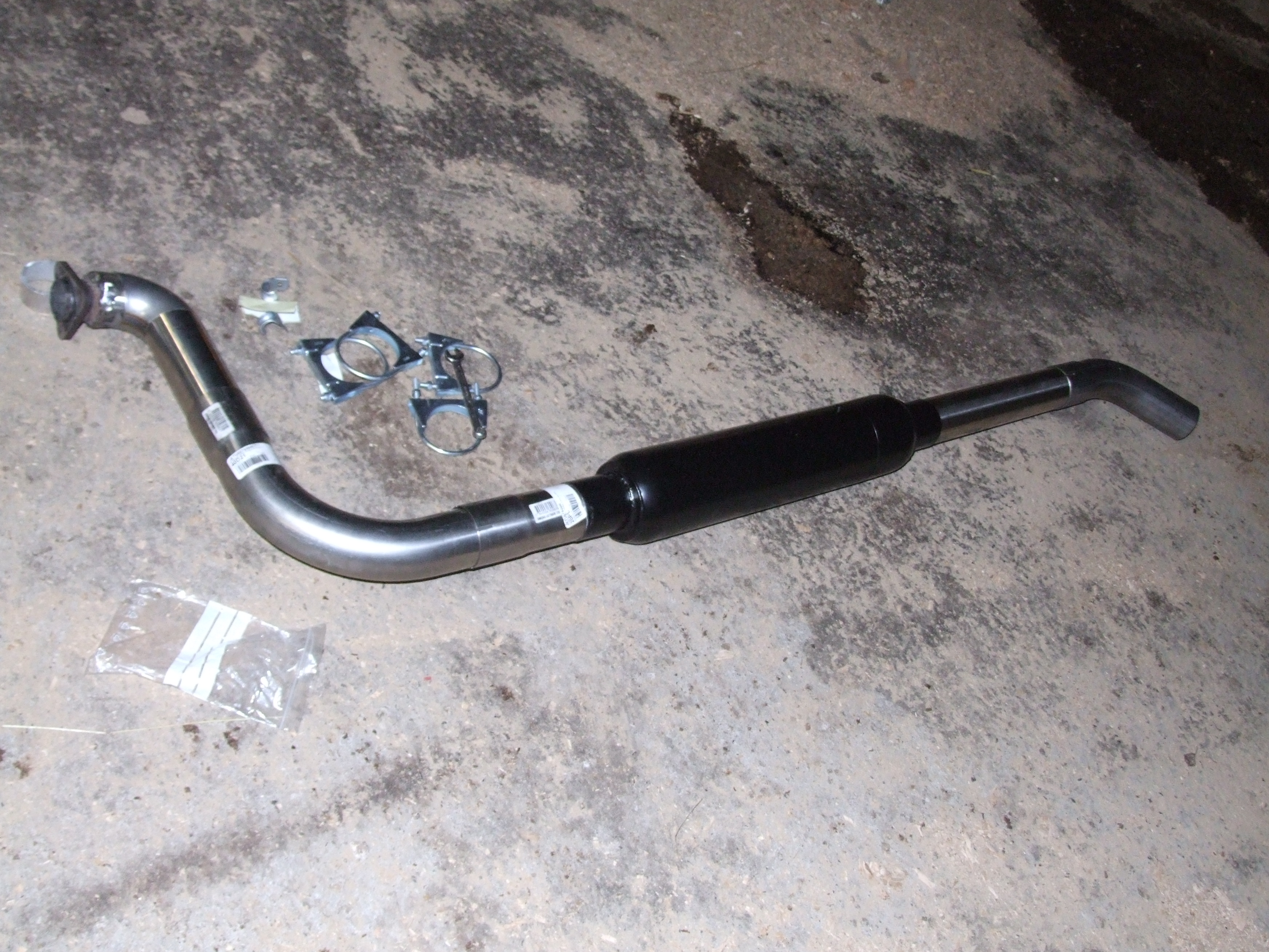 60 stainless exhaust 2 016.JPG