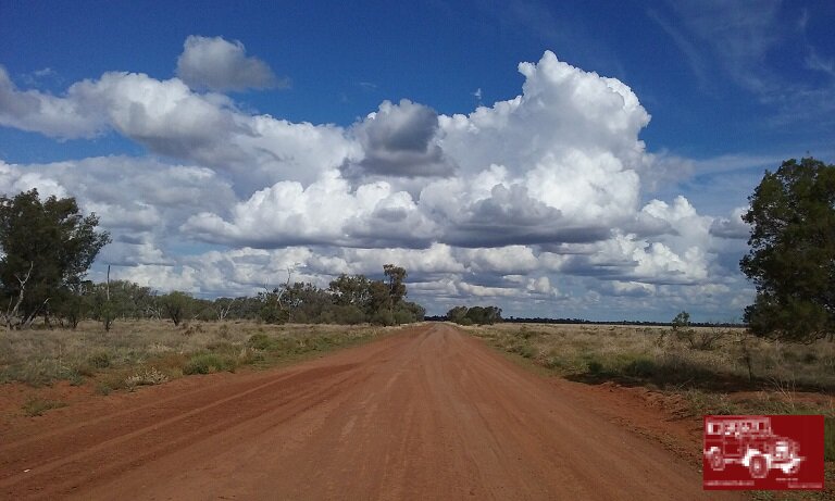 Bit of an Errol Flynn road (long'n'straight)