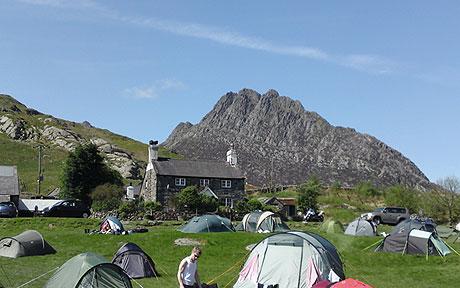 camp-wales_1421799c.jpg