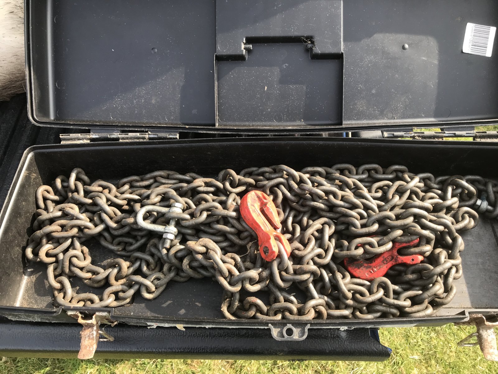 Chains.JPG