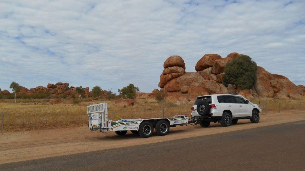 DSCN1128 devils marbles 6.jpg