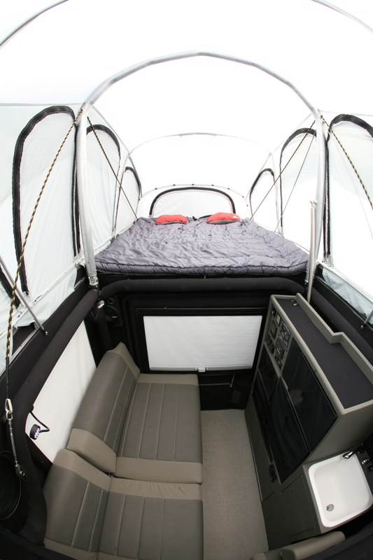 EarthRoamer_XV-JP_Interior.jpg