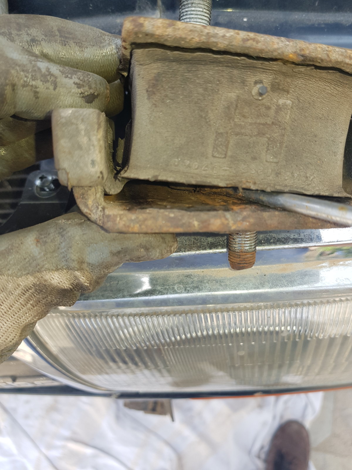Failing engine mounting..jpg
