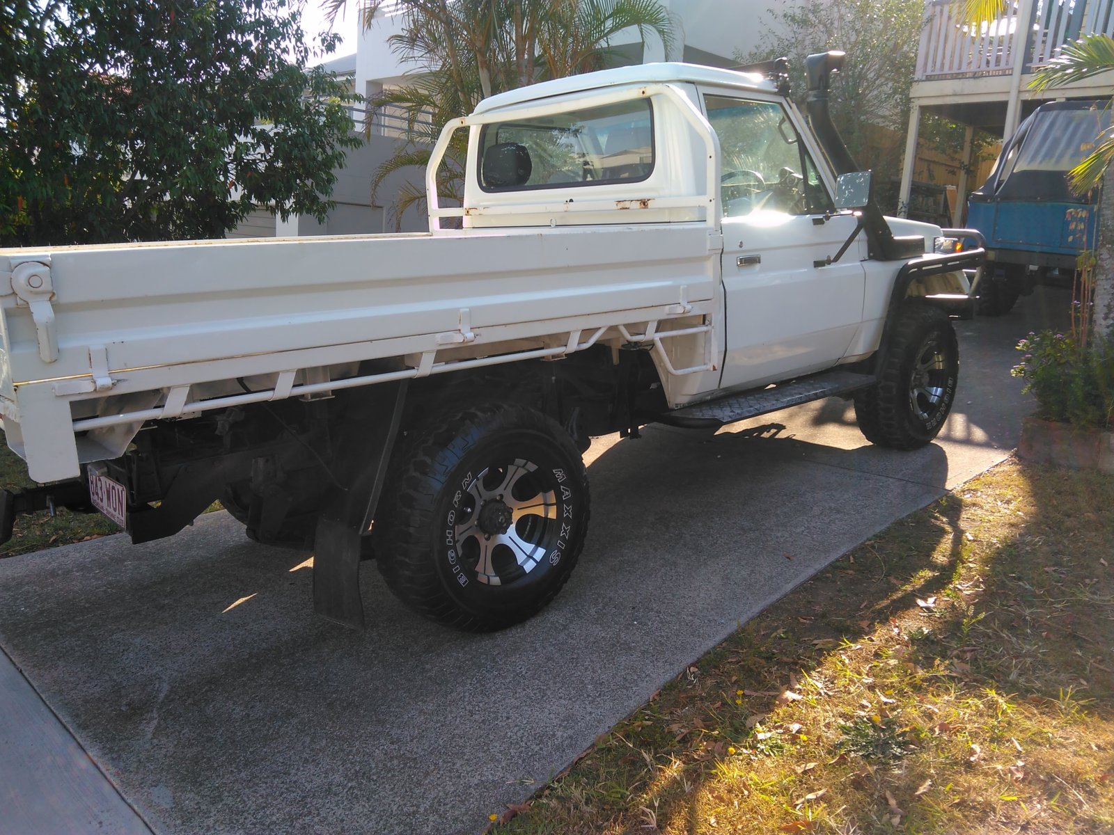 HJ75 Landcruiser pic.jpg