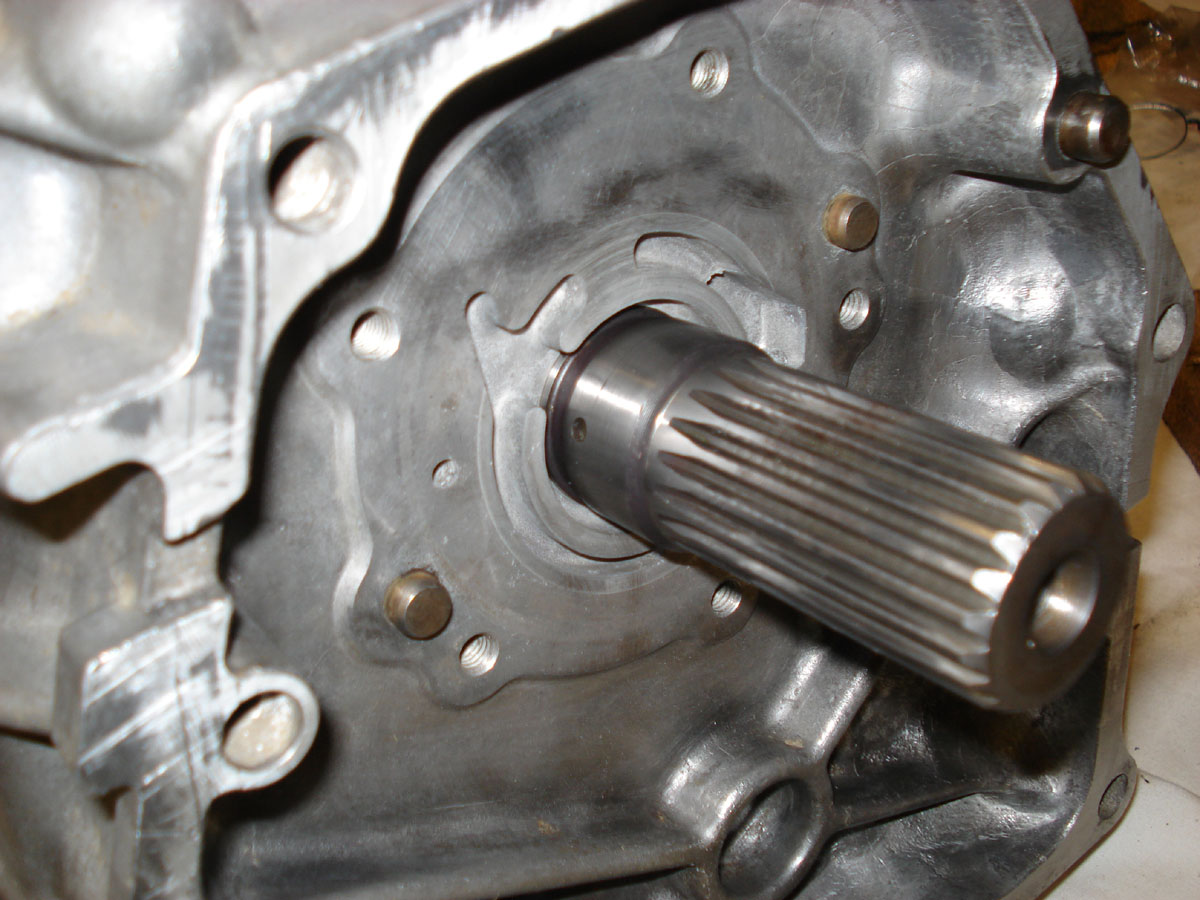 ians%20gearbox%20rebuid%20031.JPG