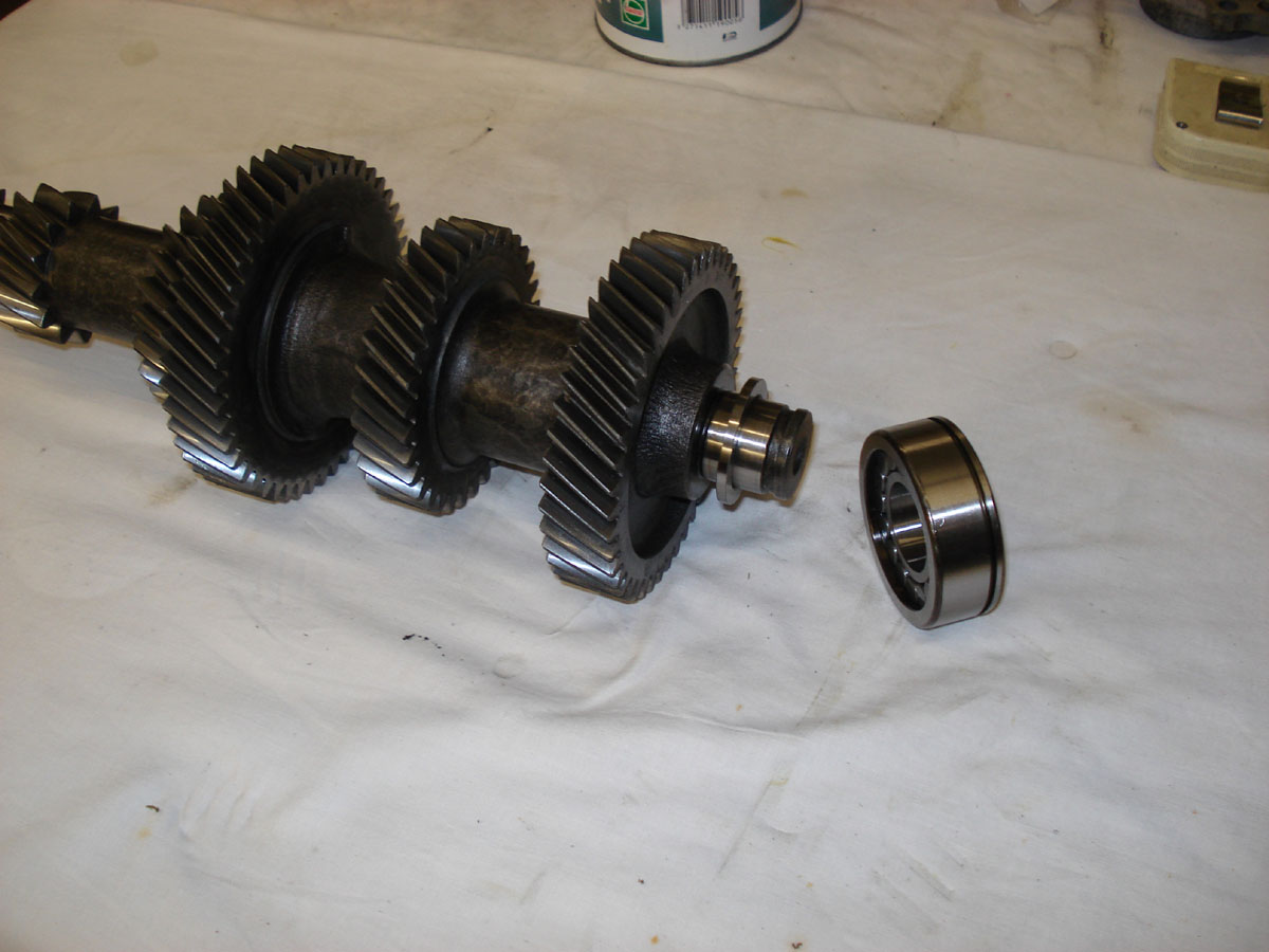 ian's%20gearbox%20rebuild%20039.JPG