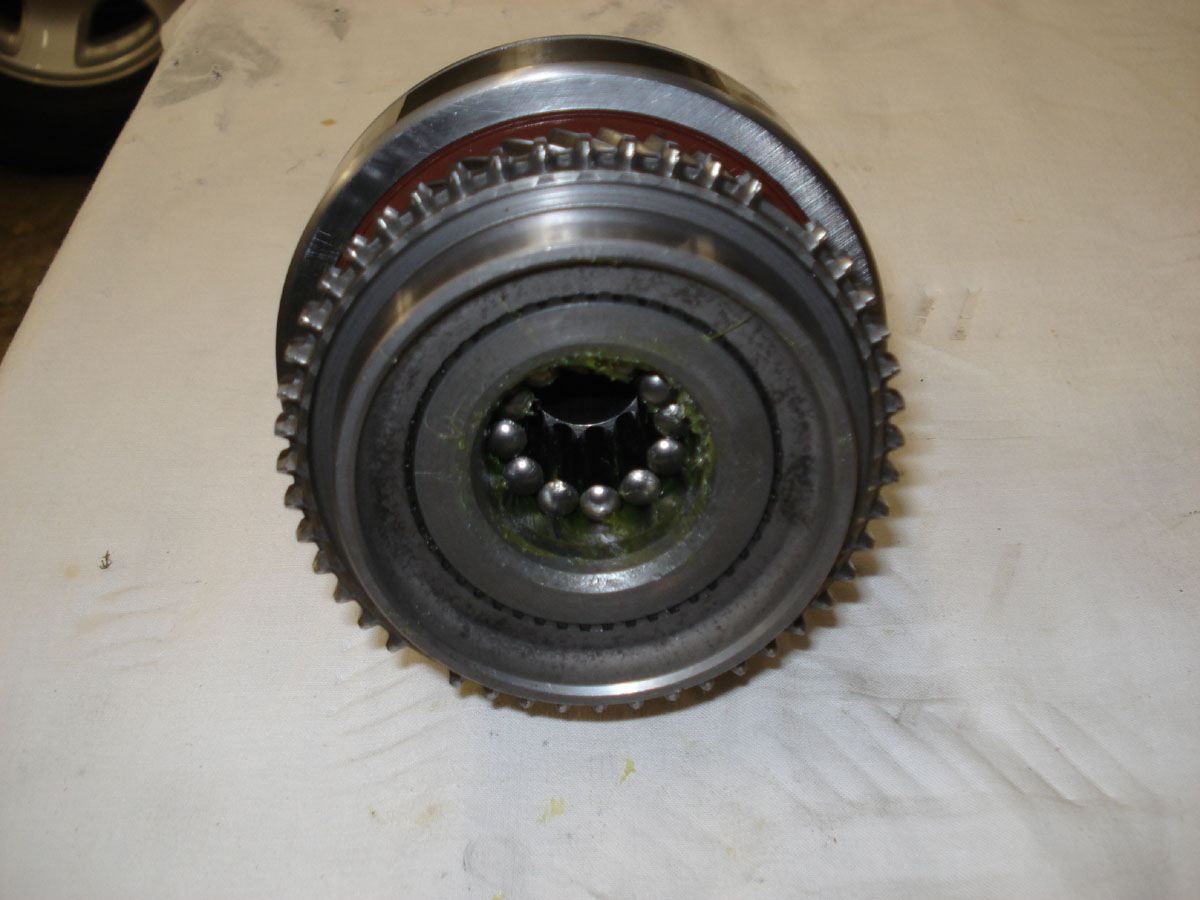 ian's%20gearbox%20rebuild%20048.JPG