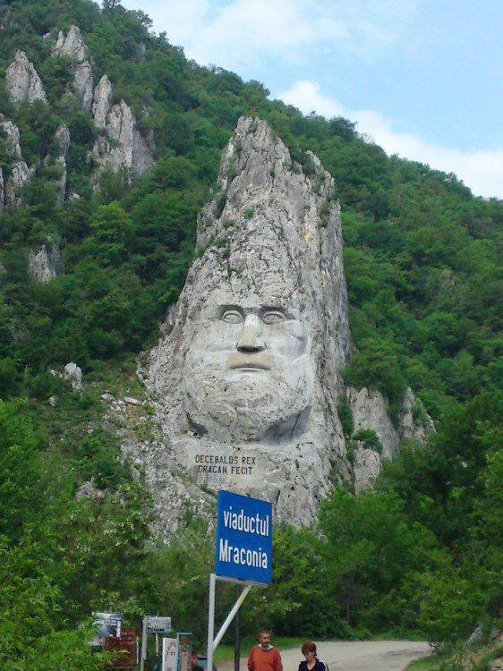 King Decebalus, Romania (The highest stone sculpture in Europe).png