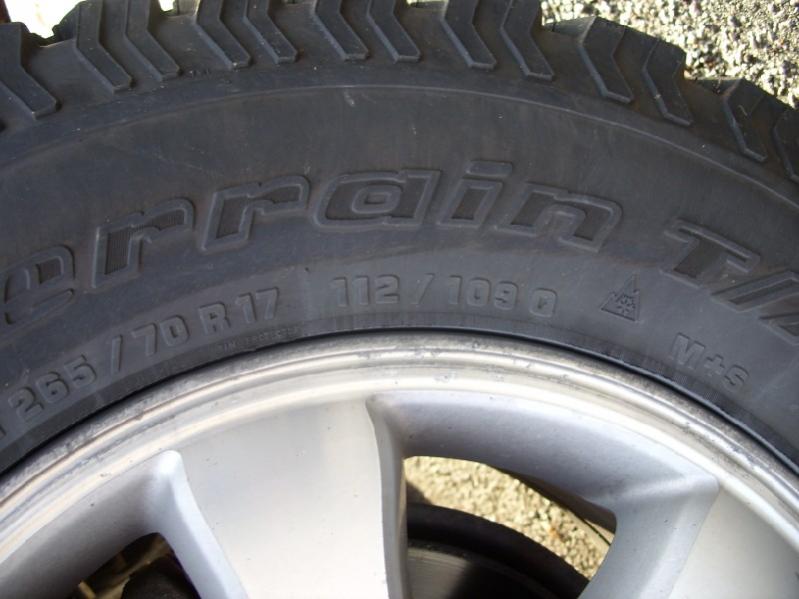 Land Cruiser tyre (2).jpg