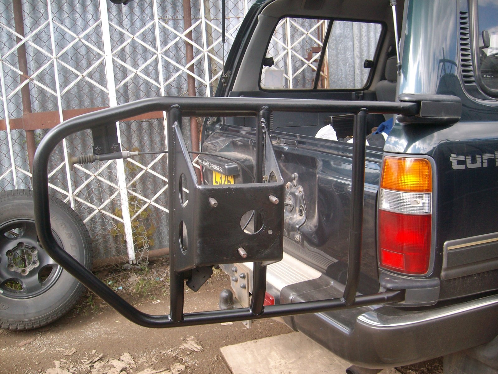 Landcruiser maintainance 001.jpg