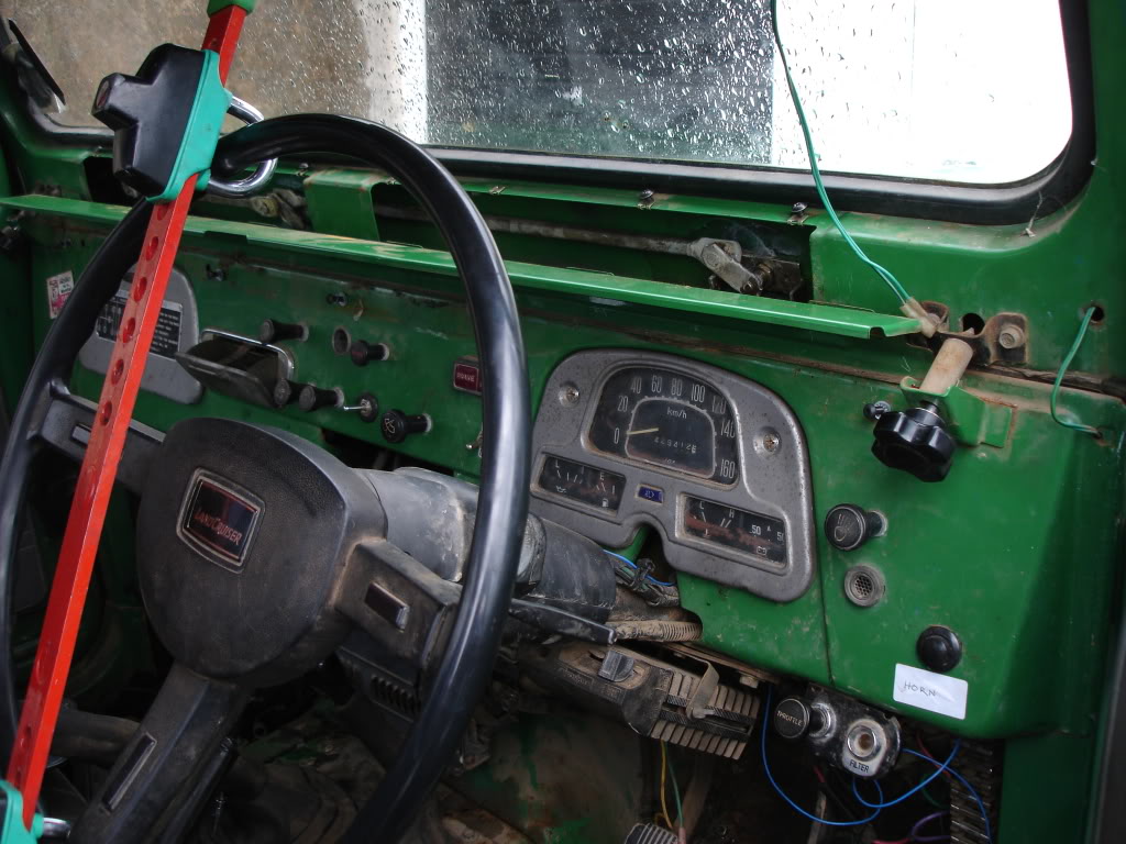 Landcruiser008.jpg