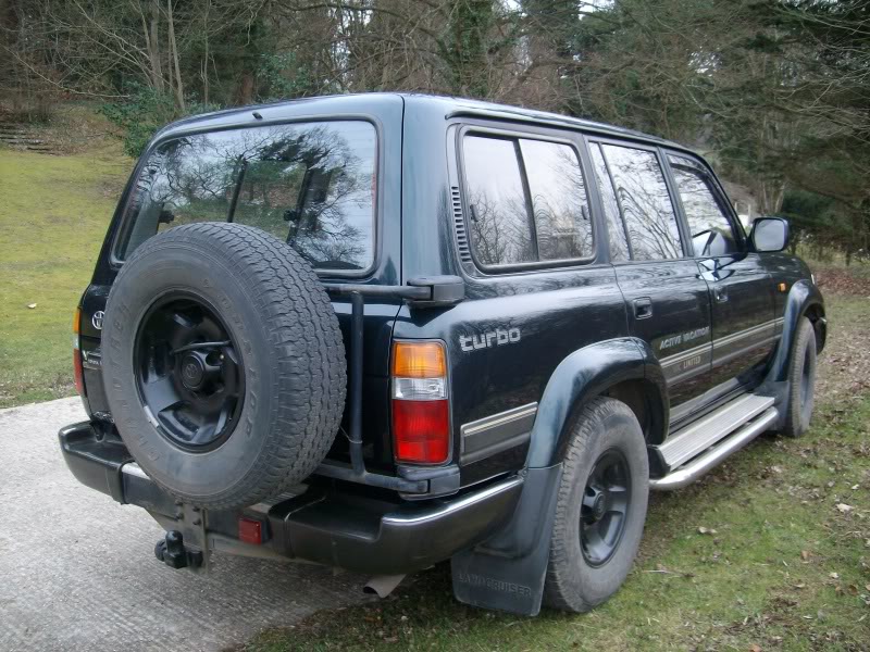 Landcruiser010.jpg