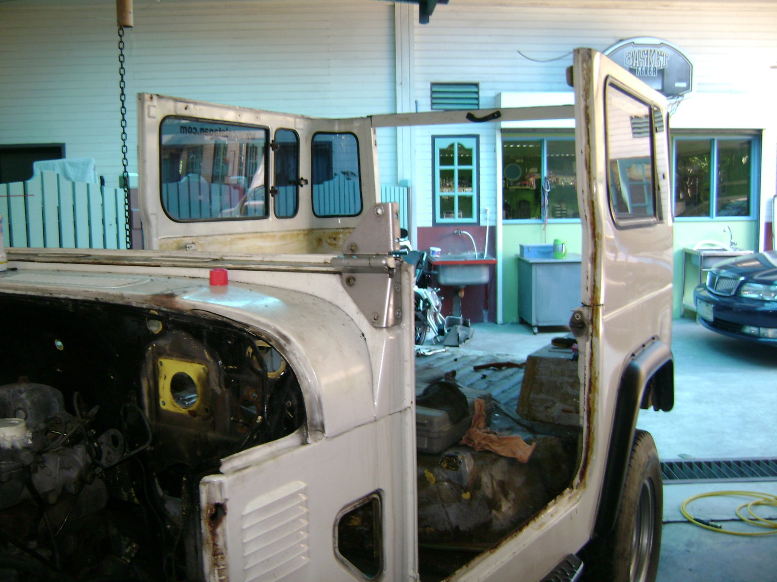Landsy-103..jpg