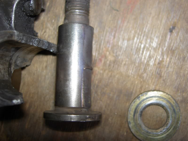 lc-idler-old-bolt.jpg