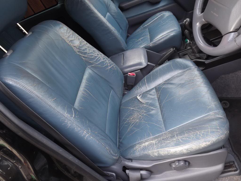 LeatherSeatDye001_zps4b949e7e.jpg