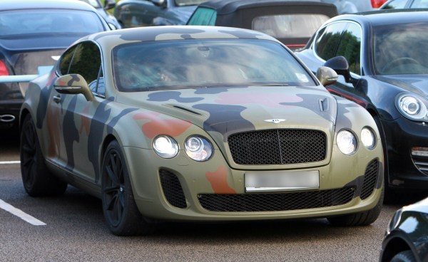 Mario-Balotelli-Bentley.jpg