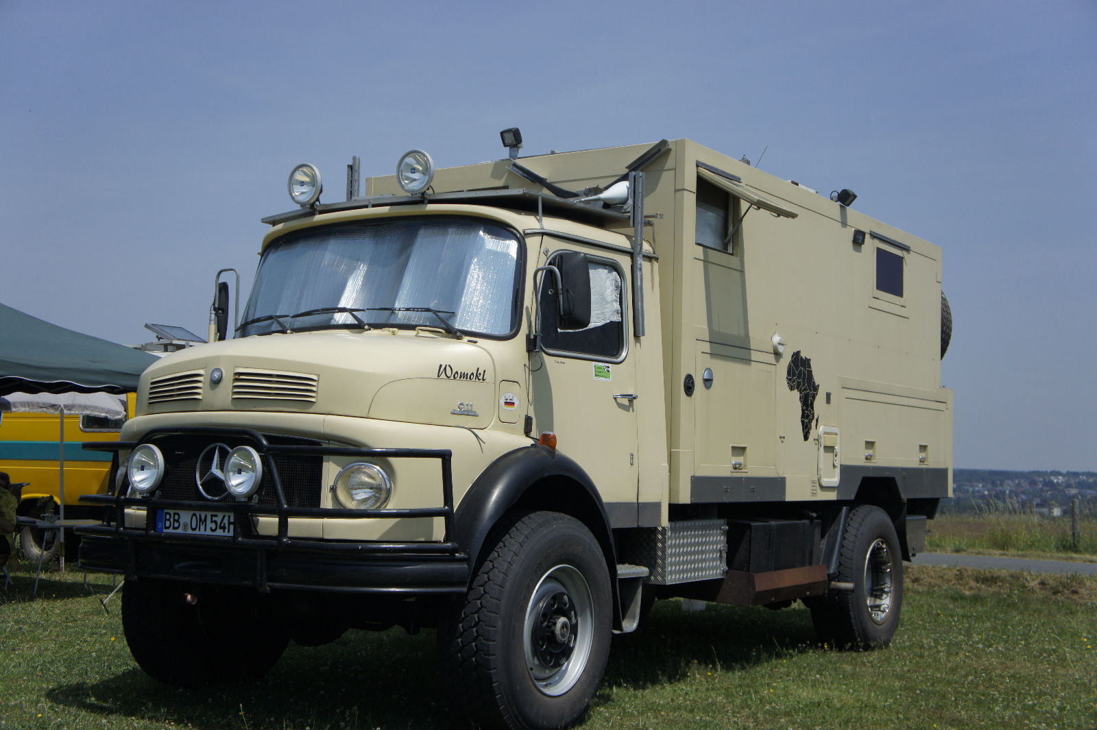 nice 911 l&b camper.jpg
