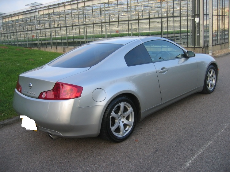 nissan_skyline_350gt_004.jpg