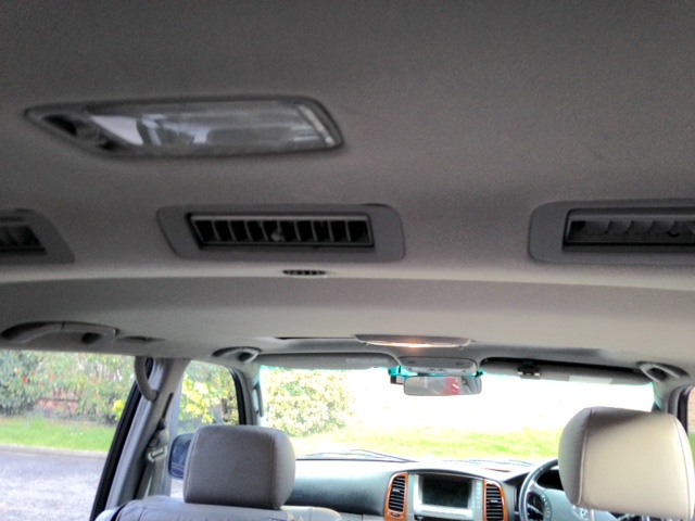 Pic Rear Roof Vents - med.jpg