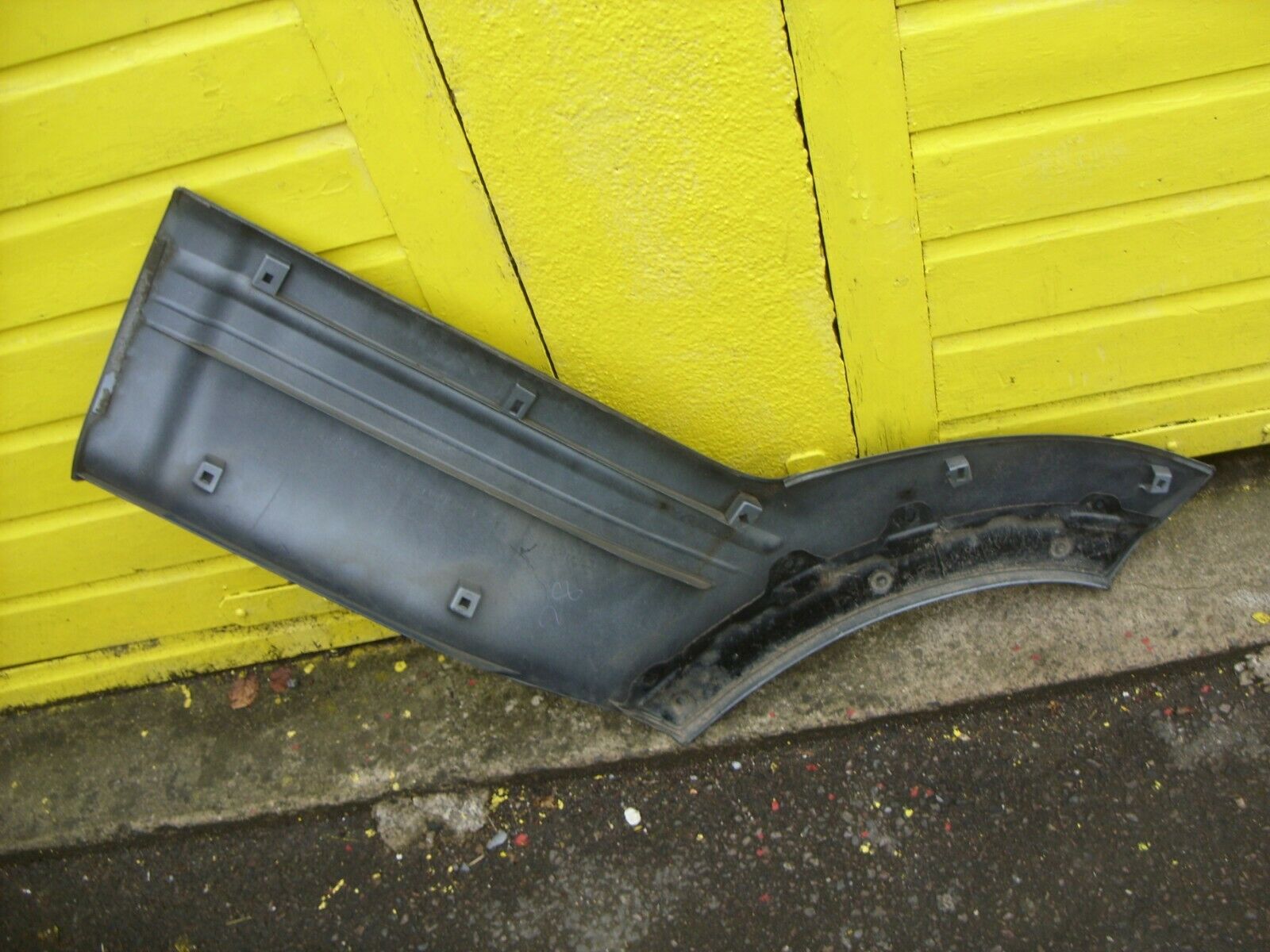 rear door cladding panel 002.jpg