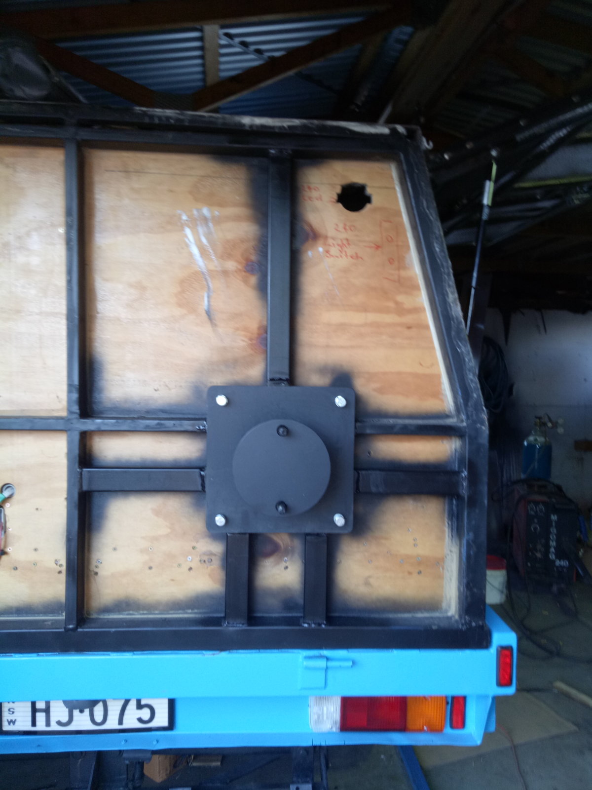 spare wheel & awning 003.jpg