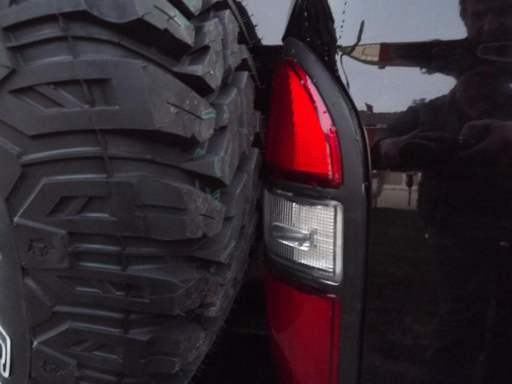 Sparetyre004_zpsf5545c2f.jpg