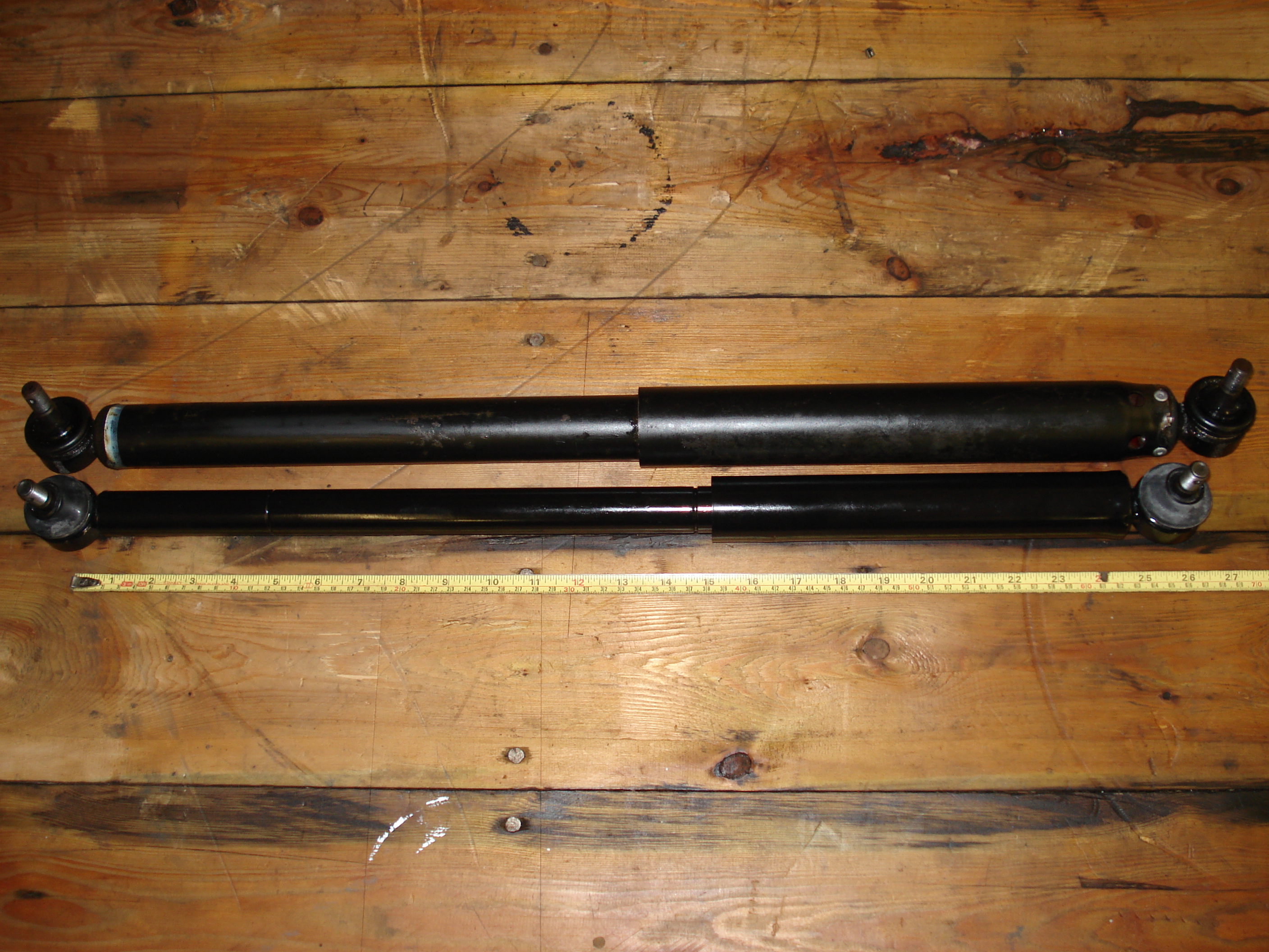 steering damper 004.JPG