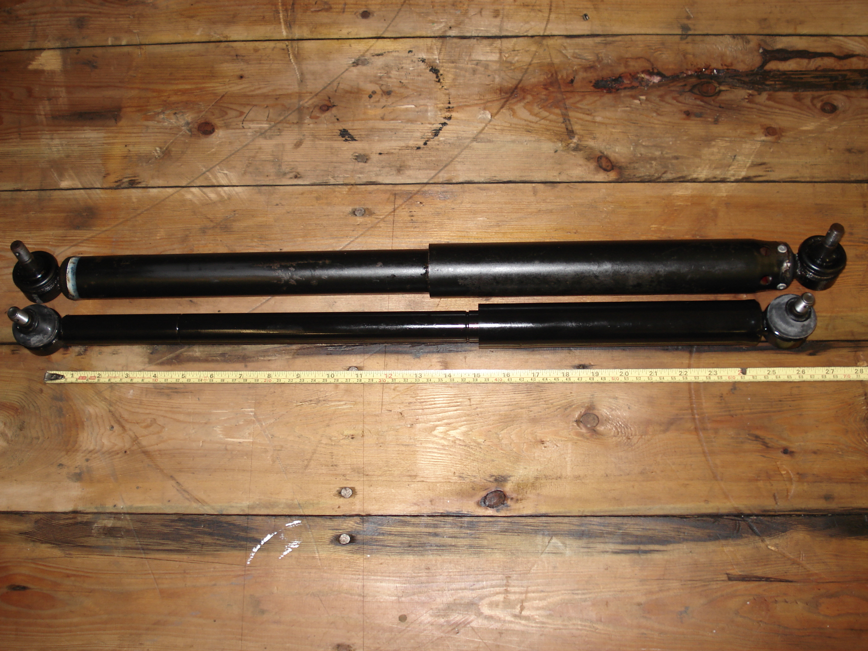 steering damper 005.JPG