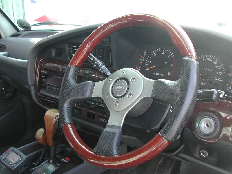 Steeringwheel001.jpg