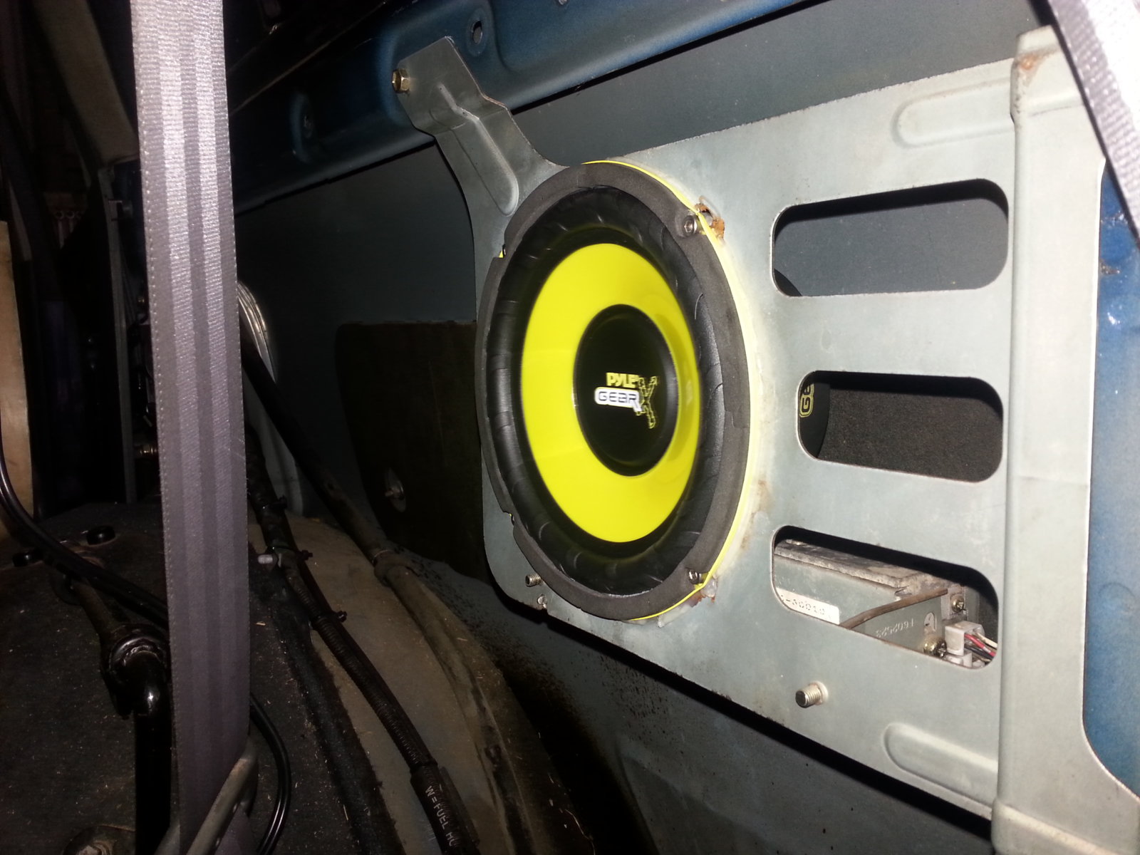 sub speaker.jpg