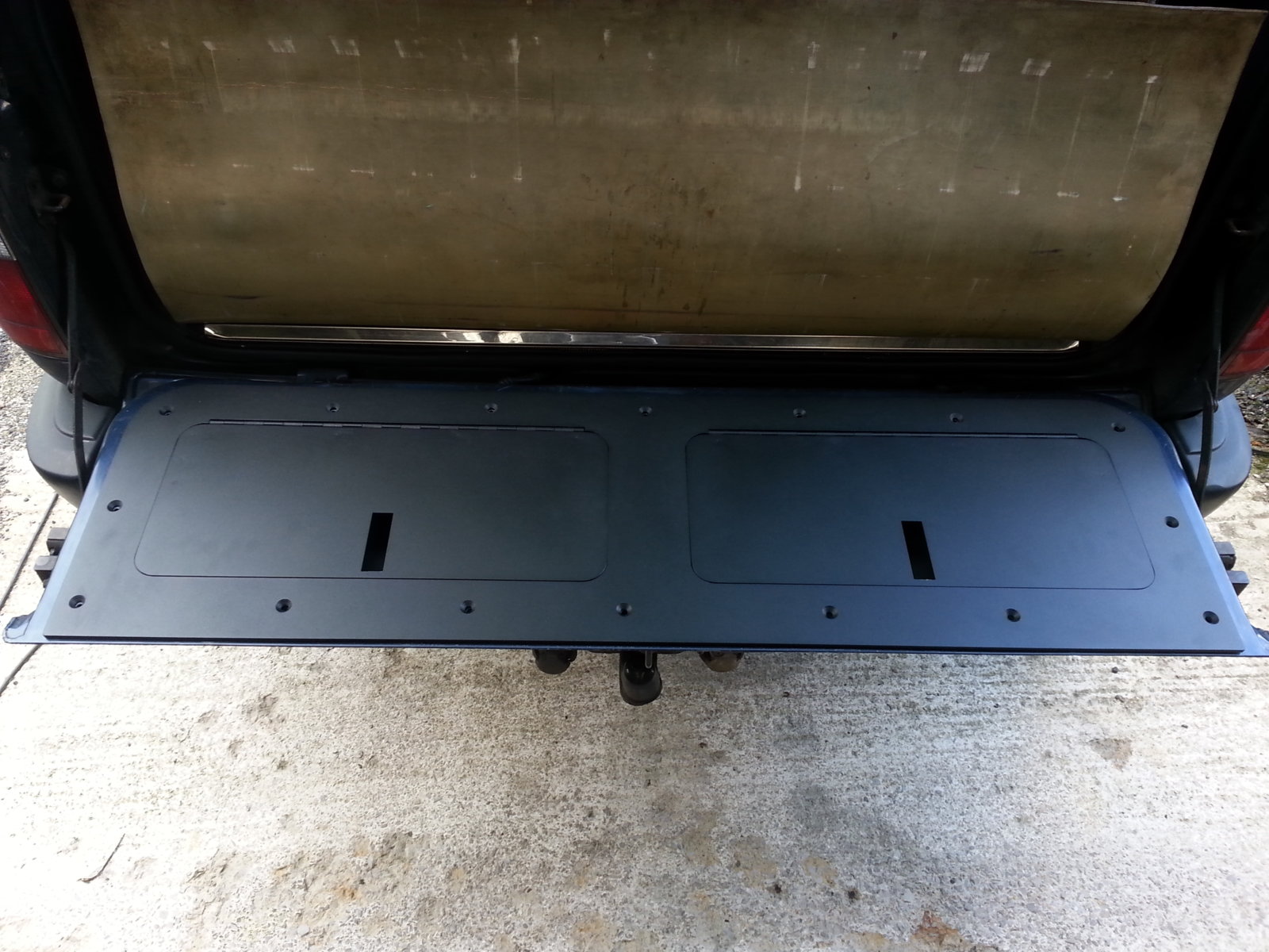 tail gate storage powder coated.jpg